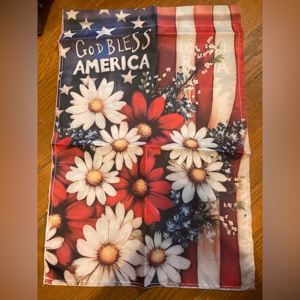 Garden Flag Patriotic 12” x 18” NWOT